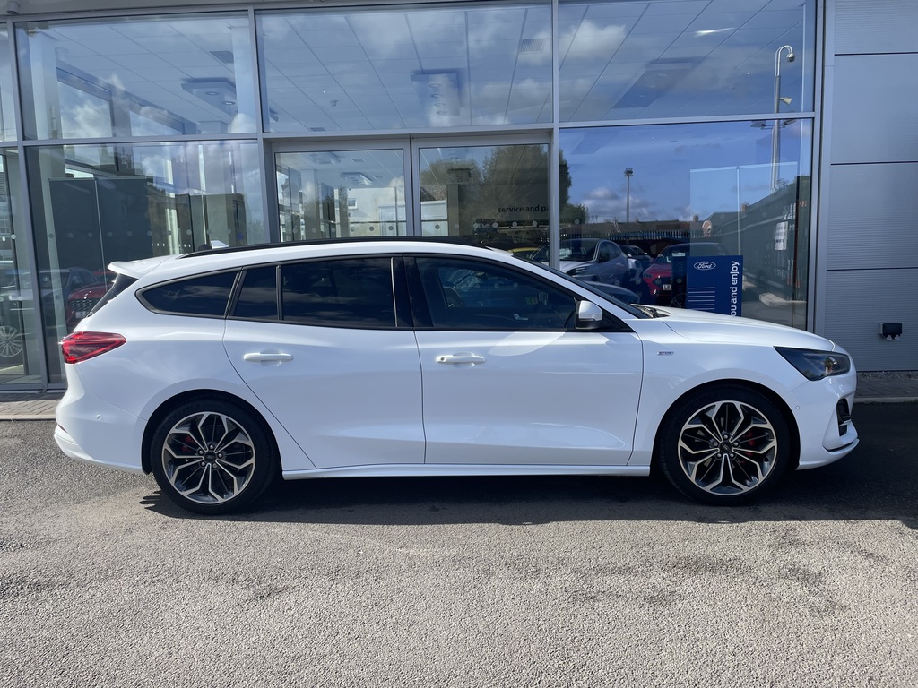 Ford Focus 1.0 Ecoboost Hybrid Mhev 155 St-line X White #6
