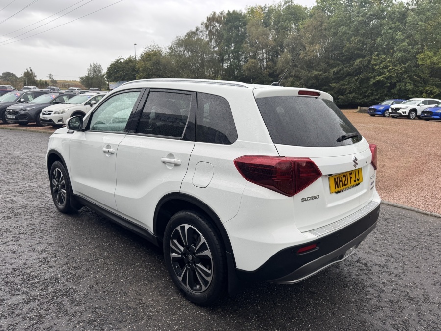 Suzuki Vitara 1.4 Boosterjet 48V Hybrid Sz5 Allgrip White #4