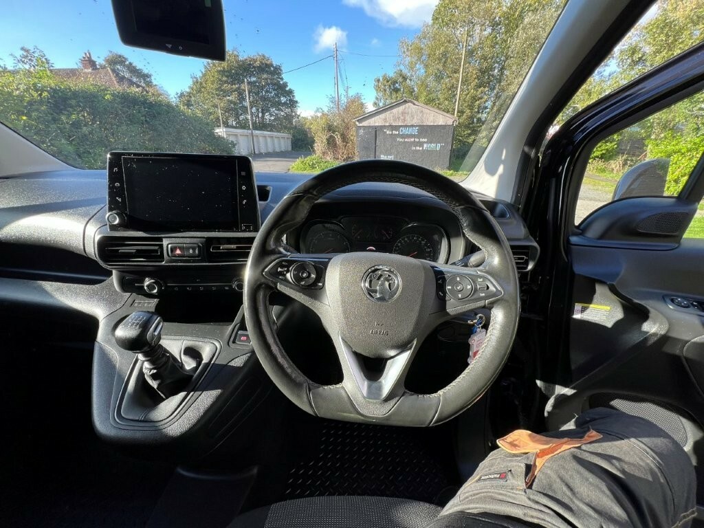 Vauxhall Combo L1 2000 1.5 Turbo D 100Ps H1 Sportive Grey #12