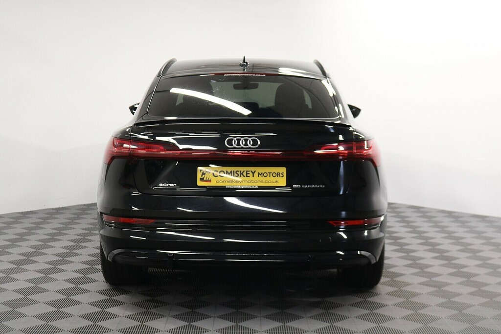 Audi E-tron Black Edition Black #5