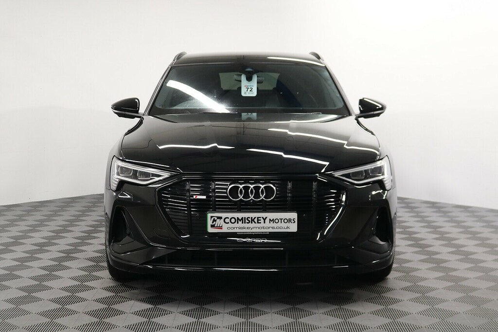 Audi E-tron Black Edition Black #2