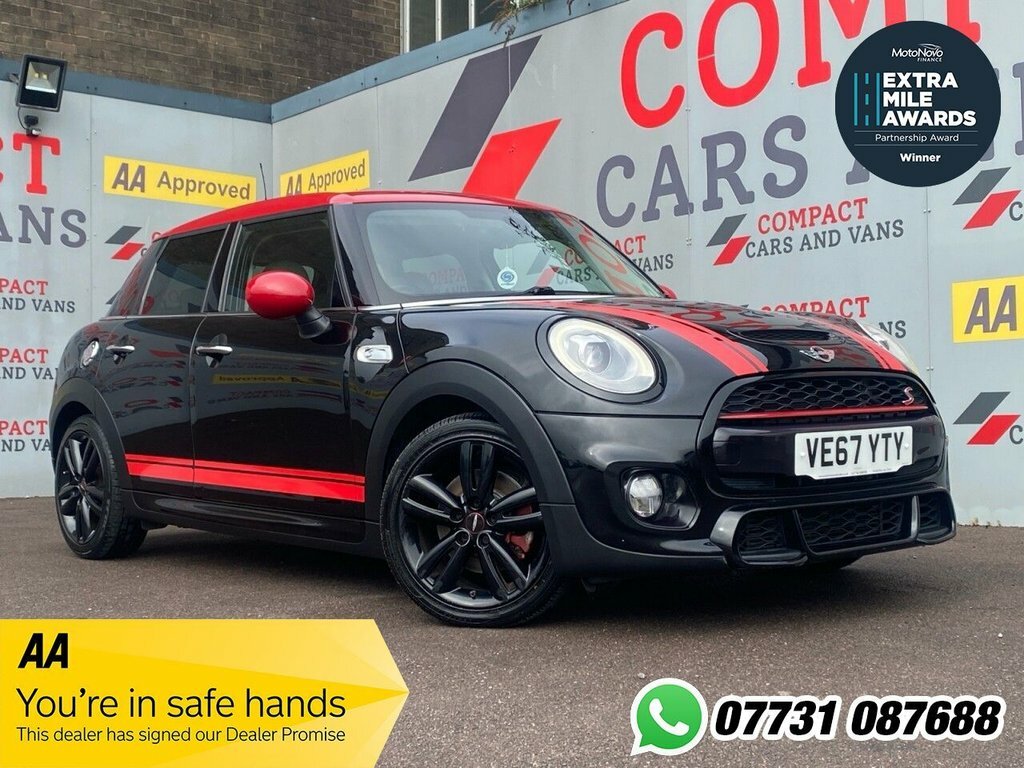 Mini Hatch 2L Cooper S Black