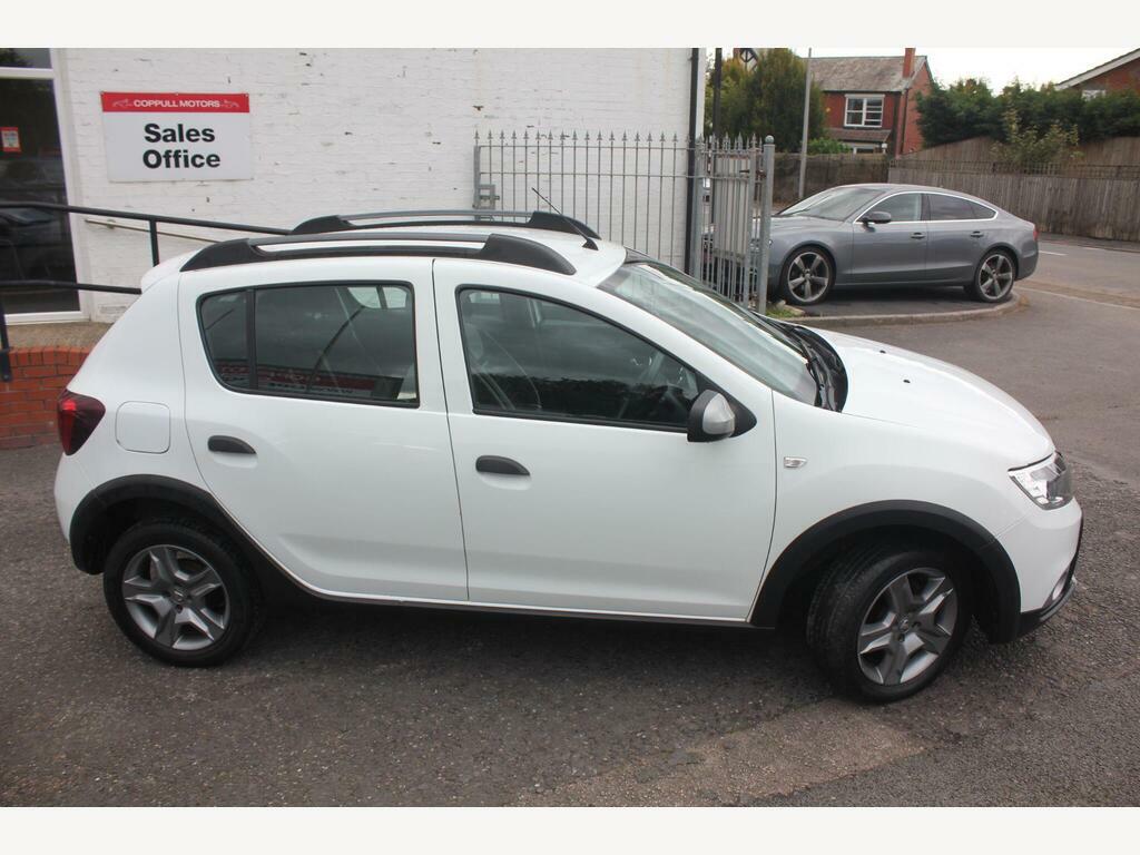 Dacia Sandero Stepway 0.9 Tce Essential Hatchback White #3