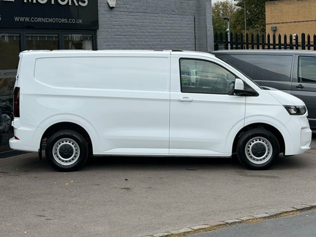 Volkswagen E-Transporter T32 65Kwh Commerce Plus White #2