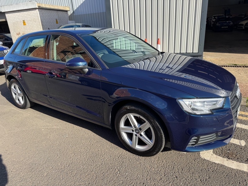 Audi A3 Sportback 1.0 Tfsi 12V Blue #6