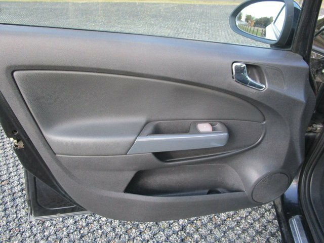 Vauxhall Corsa 1.4 16V Se Euro 5 Black #14