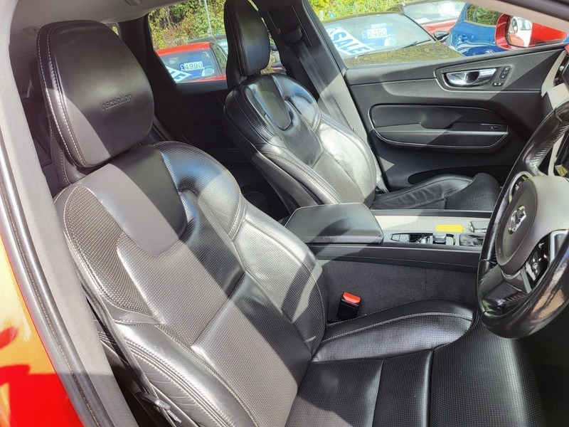 Volvo XC60 2.0 D4 Momentum Awd Silver #14