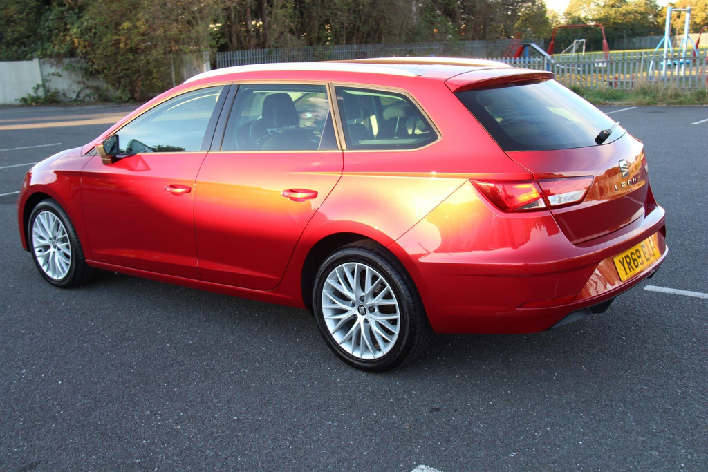 Seat Leon 1.6 Tdi Se Dynamic Euro 6 Ss Red #5