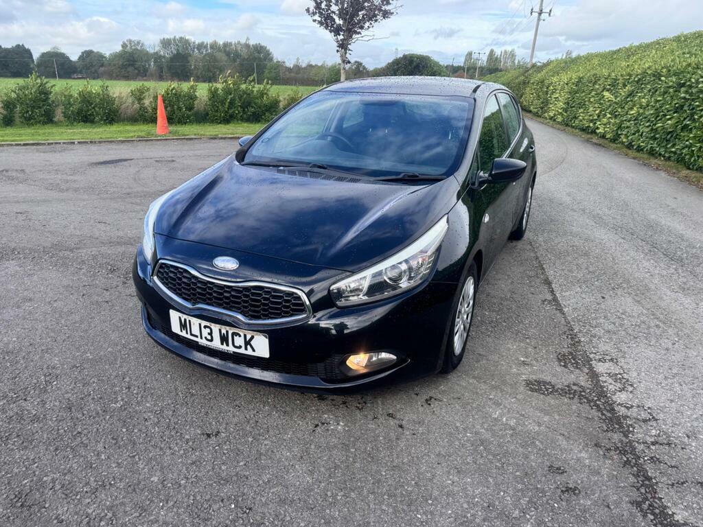 Kia Ceed 1.4 Crdi 1 Euro 5 Black #4