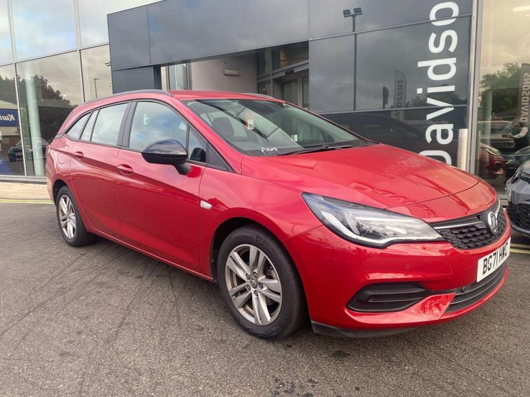 Vauxhall Astra 1.2 Turbo Business Edition Nav Sports Tourer P Red