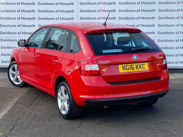 Skoda Rapid Spaceback 1.2 Tsi Se Tech Hatchback Euro 6 NG16KKC Red #4