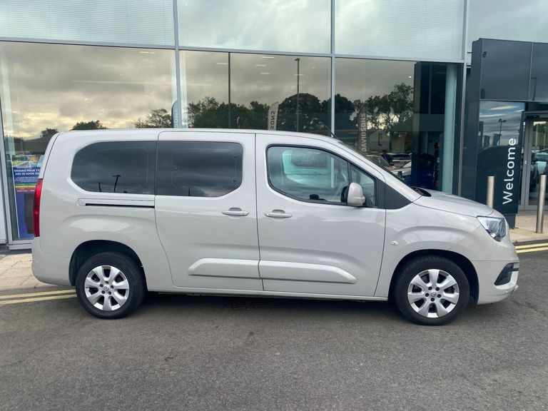 Vauxhall Combo Life 1.5 Turbo D Blueinjection Energy XL Mpv Grey #2