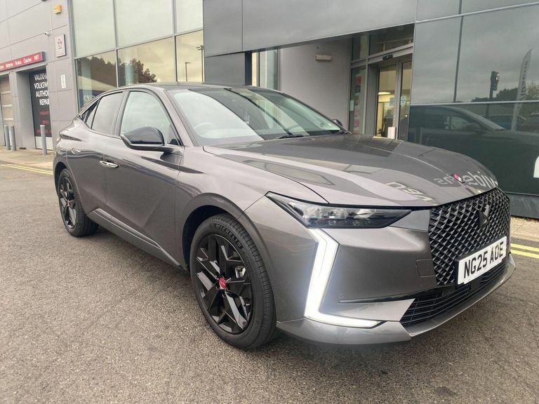 DS DS 4 1.6 E-tense 12.4Kwh Performance Line Hatchback Grey