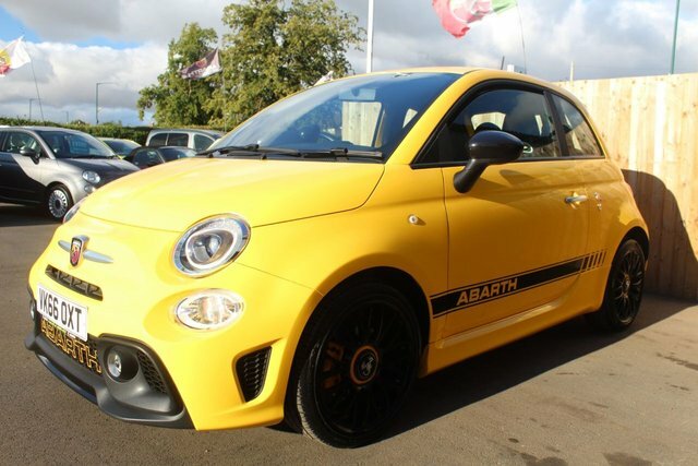 Abarth 595 1.4 T-jet Hatchback Euro 6 145 Yellow