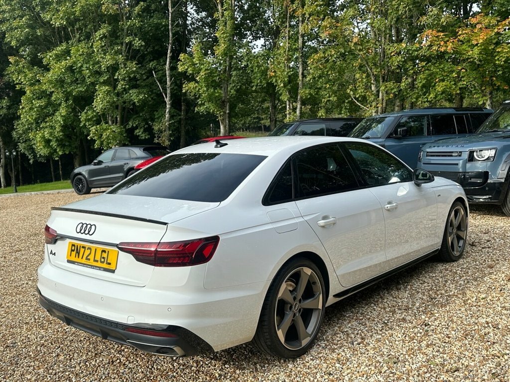 Audi A4 2L Black Edition White #4