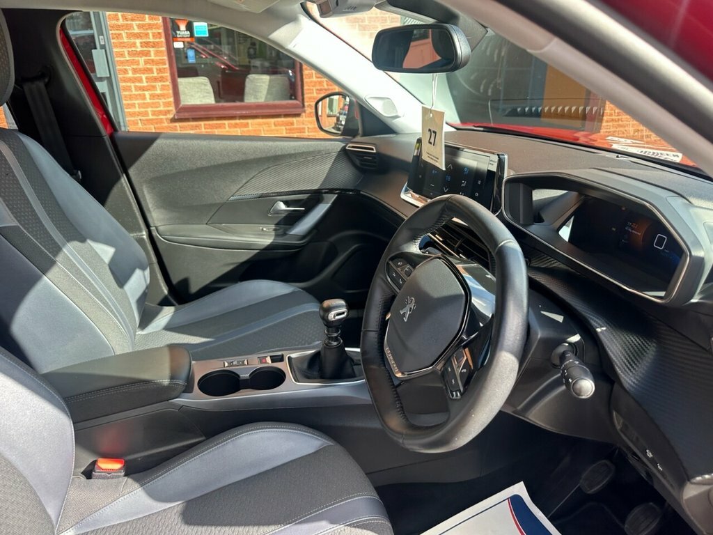 Peugeot 2008 1.2L Allure Red #4
