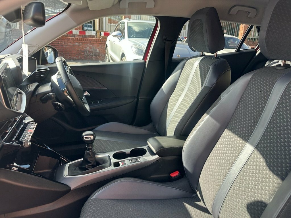 Peugeot 2008 1.2L Allure Red #5