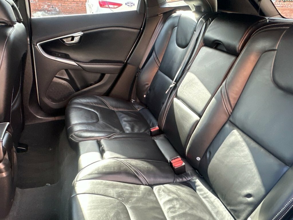 Volvo V40 2L R-design Edition Silver #5