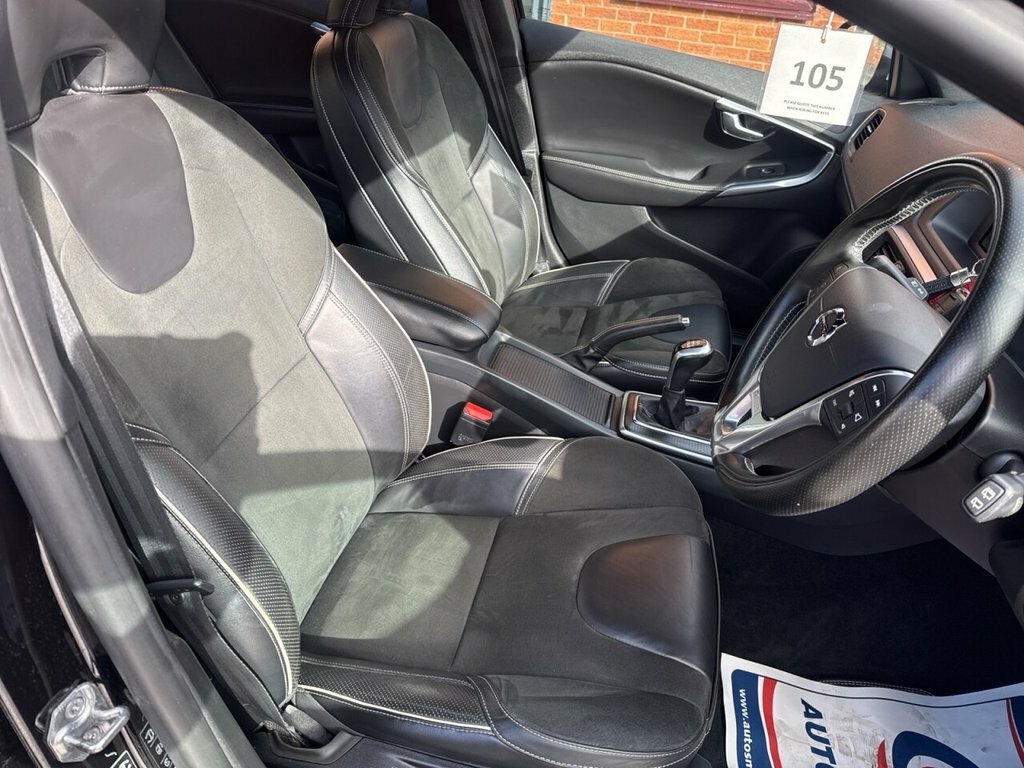Volvo V40 2L R-design Black #3