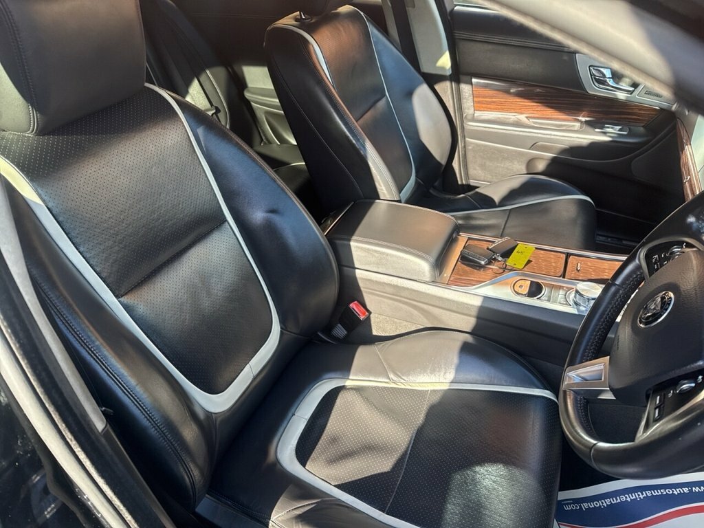 Jaguar XF 2.2L Portfolio Black #5