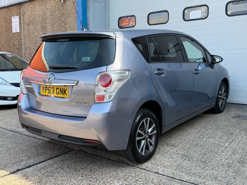 Toyota Verso 1.6 V-matic Icon Blue #4