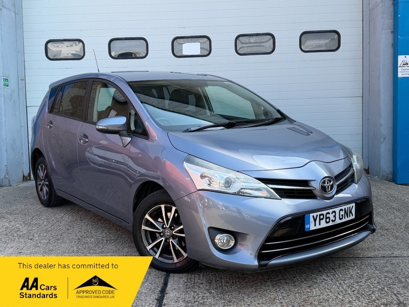 Toyota Verso 1.6 V-matic Icon Blue