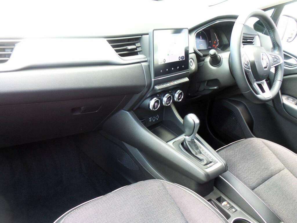 Renault Captur Se Edition Red #5