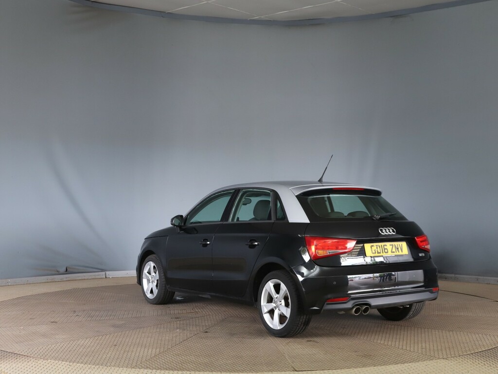 Audi A1 1.4 Tfsi Sport Black #4