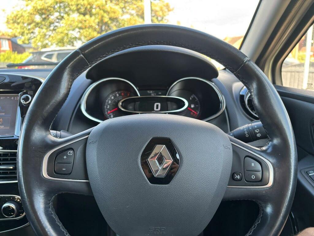 Renault Clio 0.9 Tce 90 Iconic Red #15