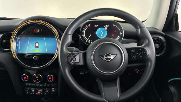 Mini Hatch Cooper Classic Euro 6 Black #5