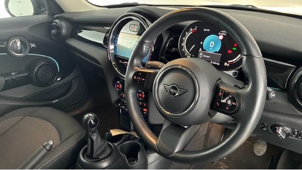 Mini Hatch Cooper Classic Euro 6 Black #6
