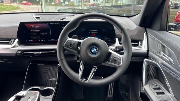 BMW iX2 20 66.5Kwh Shadow Edition Edrive 5-Door 11Kw Red #5