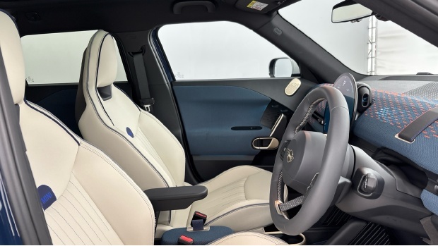 Mini Aceman 160Kw Se Exclusive Level 3 54Kwh White #11
