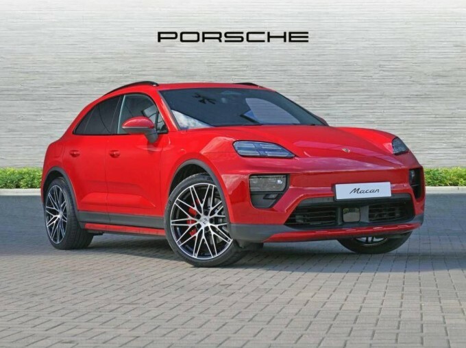 Porsche Macan 100Kwh 4S 4Wd 5-Door Red