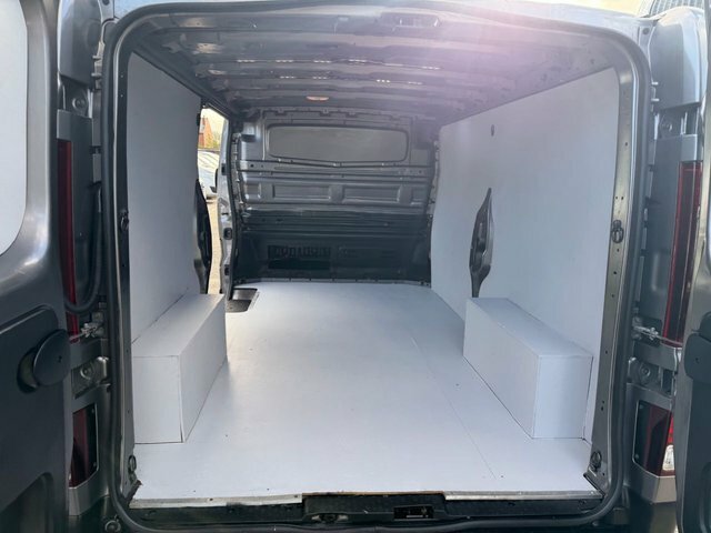 Renault Trafic Ll30 Energy Dci 120 Sport Nav Van White #20