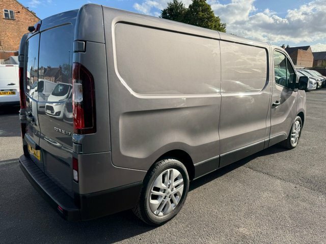 Renault Trafic Ll30 Energy Dci 120 Sport Nav Van White #29