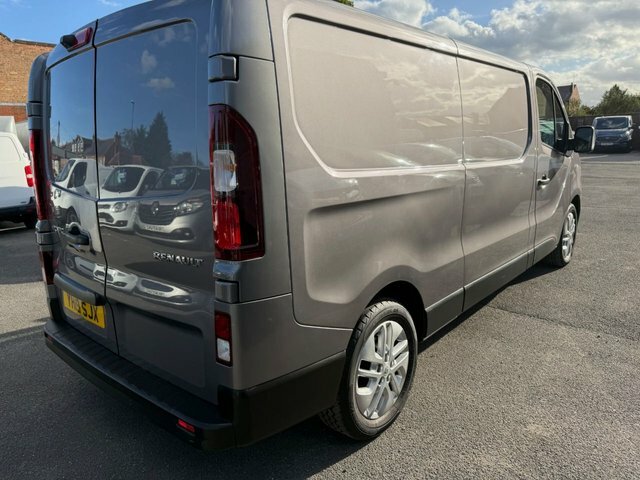 Renault Trafic Ll30 Energy Dci 120 Sport Nav Van White #24