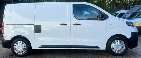 Vauxhall Vivaro 1.5 Turbo D White #6