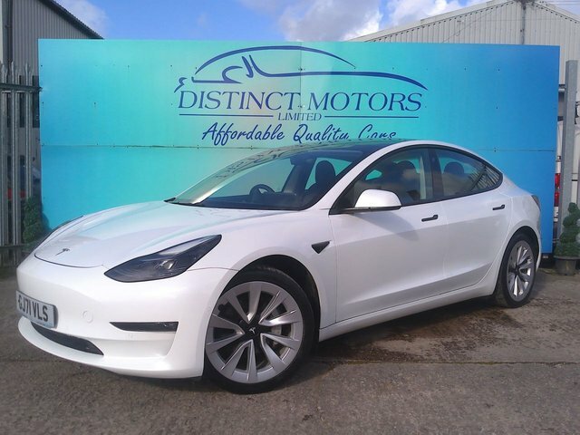 Tesla Model 3 Dual Motor Long Range Saloon 4 White #3