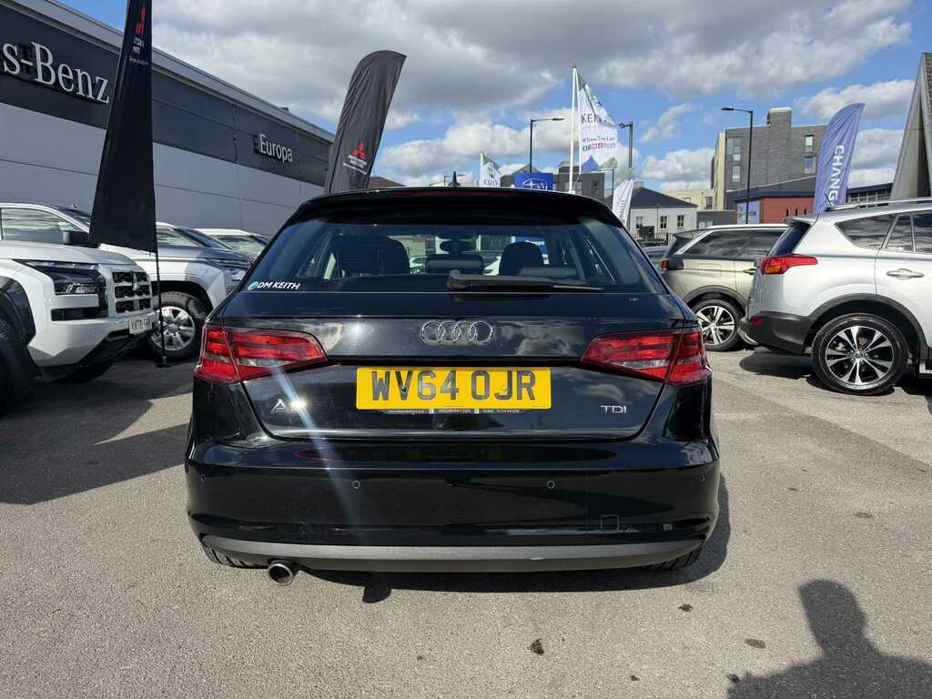 Audi A3 1.6 Tdi 110 Sport Black #6