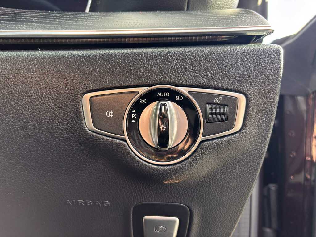 Mercedes-Benz E Class E220d Amg Line Night Ed Premium 9G-tronic 20 Silver #21