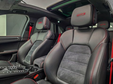 Porsche Macan 3.0 Macan Gts Black #2