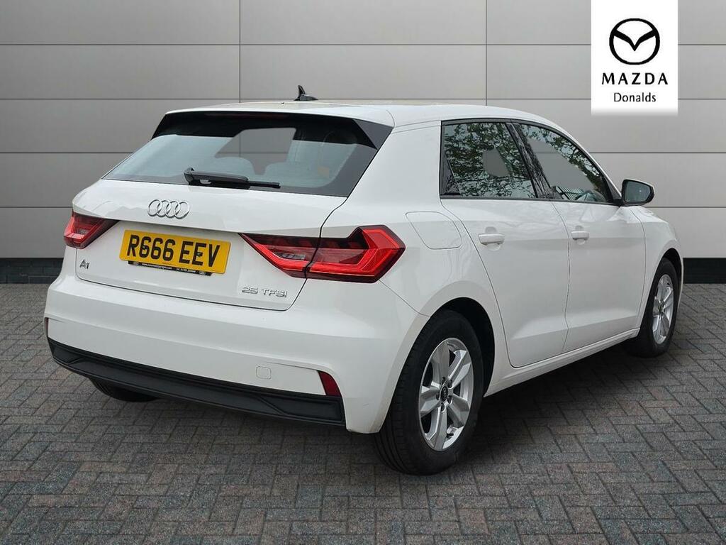 Audi A1 1.0 Tfsi 25 Technik Sportback Euro 6 Ss White #3