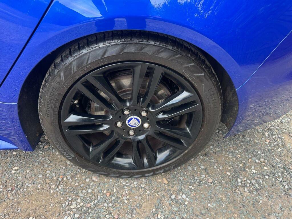 Jaguar XE 2L R-sport White #44