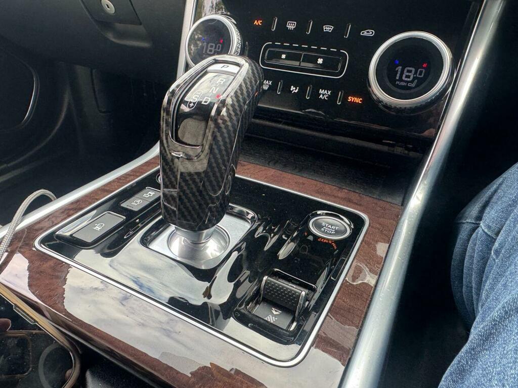 Jaguar XE 2L R-sport White #35
