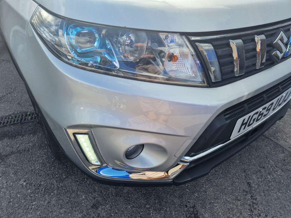Suzuki Vitara Sz-t Boosterjet Mhev 1.4 White #32