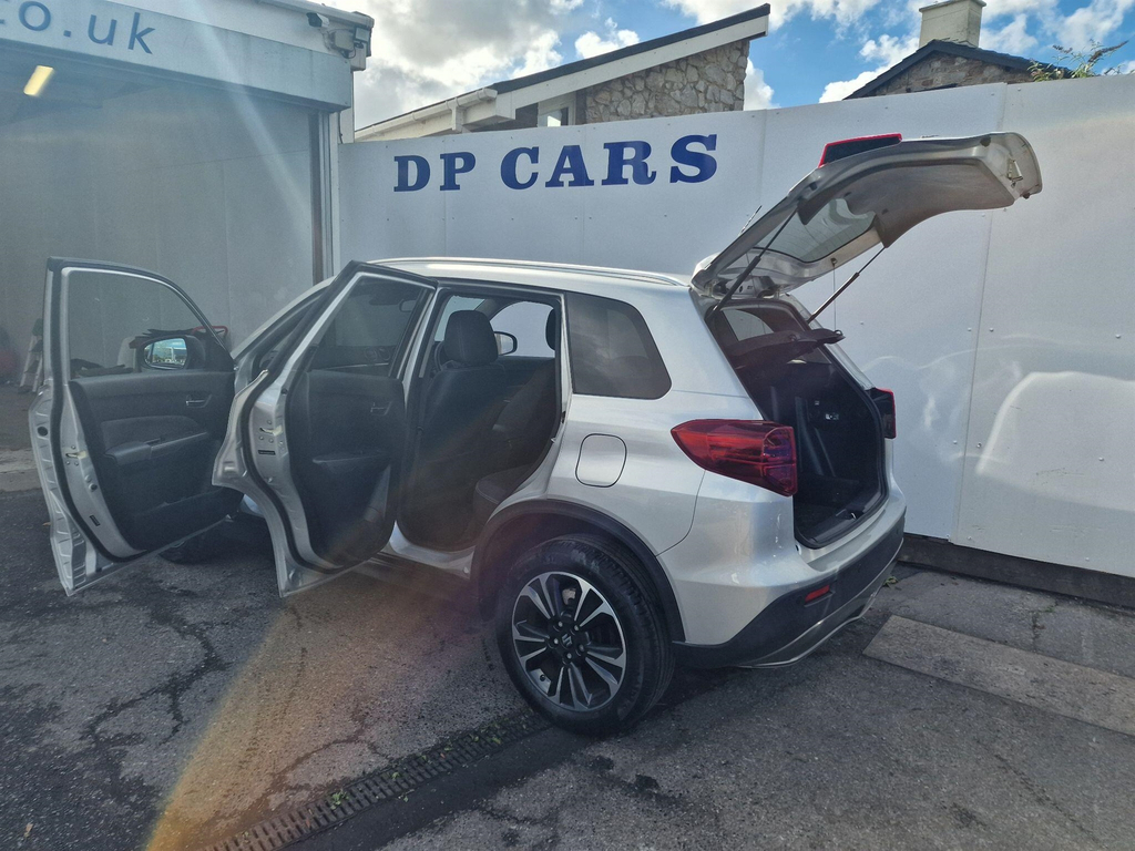 Suzuki Vitara Sz-t Boosterjet Mhev 1.4 White #57