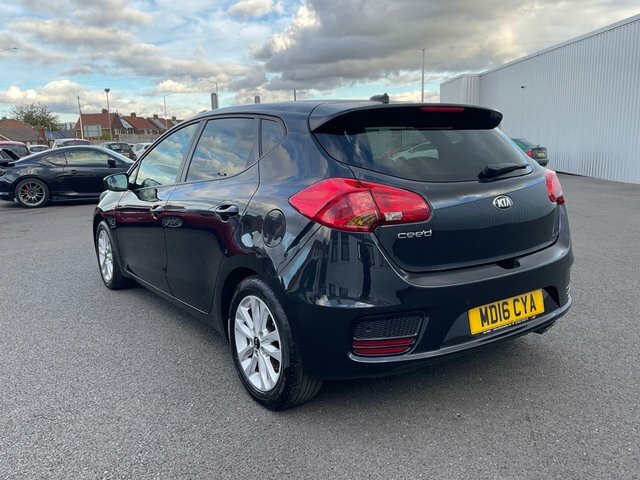 Kia Ceed Sr7 Hatchback Black #5
