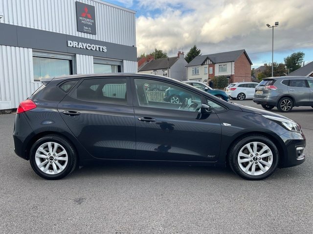 Kia Ceed Sr7 Hatchback Black #2