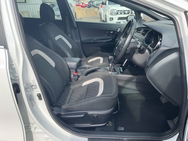 Kia Ceed 1.6 T-gdi Gt Euro 6 Black #20